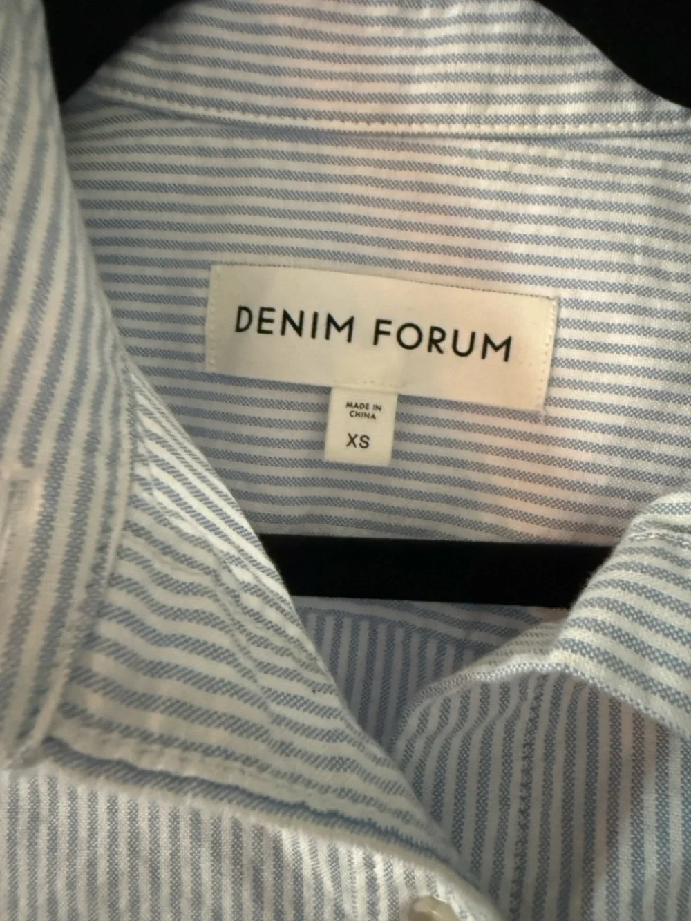 Aritzia Cropped Denim Forum Shirt - Picture 2 of 3